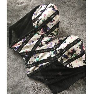 NWOT Victoria’s Secret Strapless Mesh Bra 34B